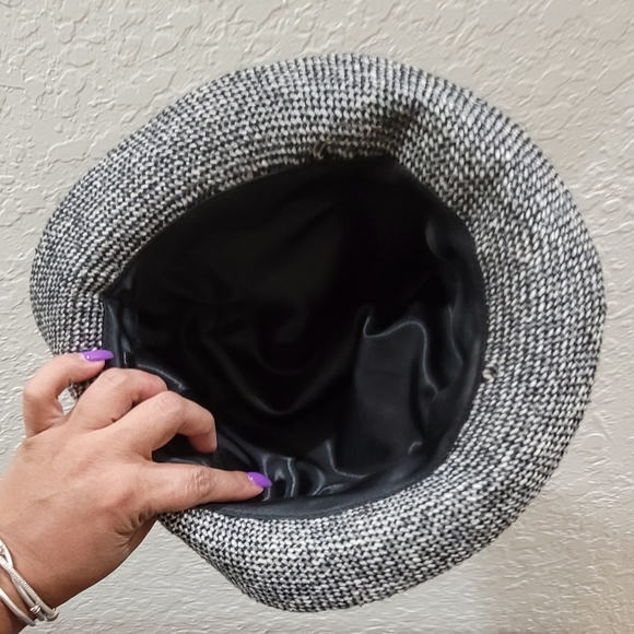 Arden B. Tweed Belt Bucket Hat - Picture 6 of 8